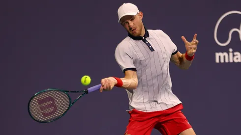 La desafortunada jugada se registró en la previa al match con el ruso