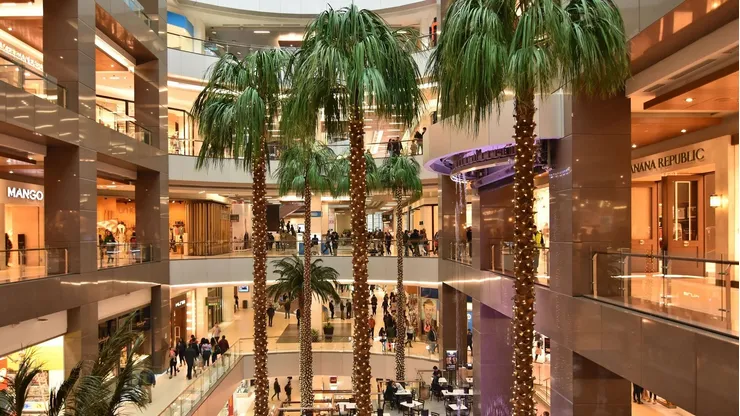 Malls deberán cerrar en el feriado del Día del Trabajador.