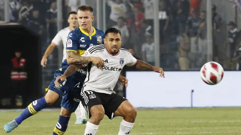 Colo Colo enfrenta a Everton.