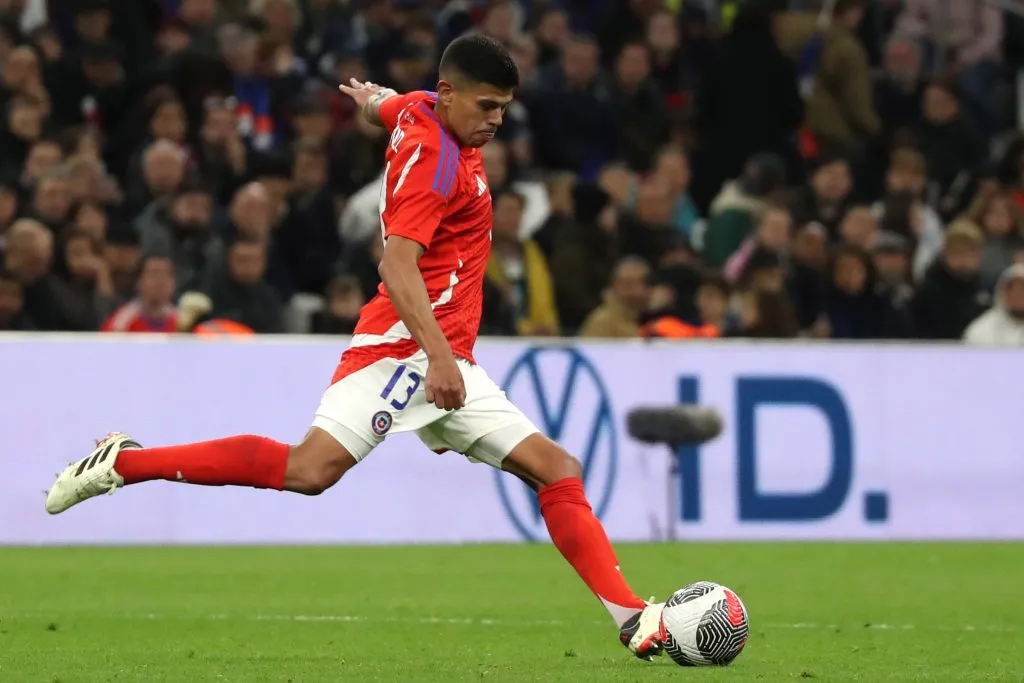 Esteban Pavez ingresó en los 77′ del duelo entre Francia y Chile. (Manu Blondeau/AOP/SIPA/PHOTOSPORT).