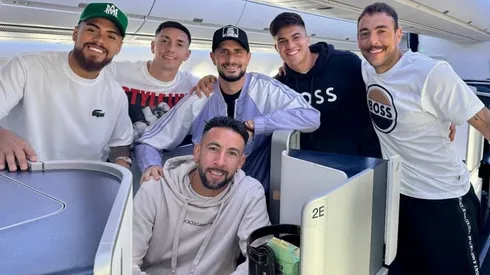 Los jugadores que militan en Argentina en su viaje a Buenos Aires.