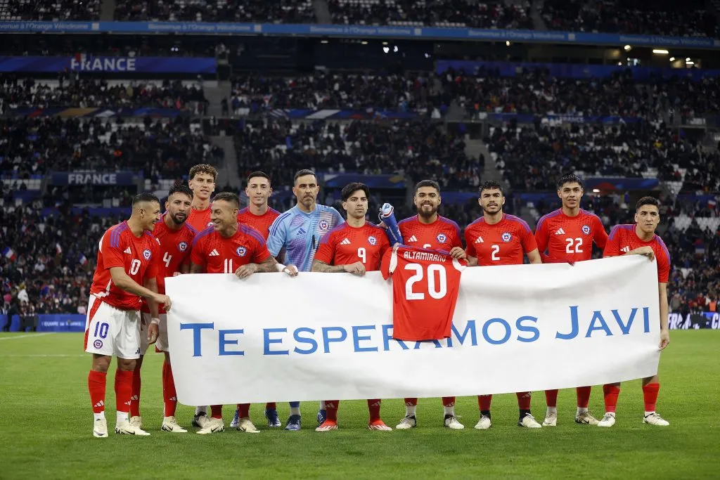 La selección chilena contra Francia en Marsella.