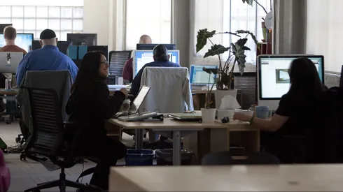 ¿La jornada 4×3 de la Ley 40 Horas es inmediata o hay que esperar?