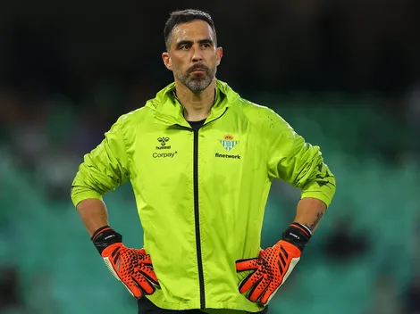 Bravo vuelve a pelear titularidad en Betis gracias a la Roja