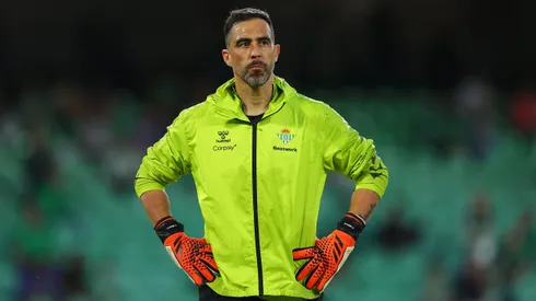 Claudio Bravo espera volver a la titularidad en Real Betis.