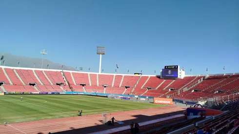 Universidad de Chile juega su tercer partido en el Estadio Nacional.