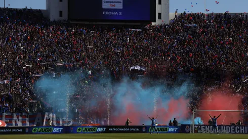 Candidato a alcalde en Santiago promete hacer realidad el sueño de la U