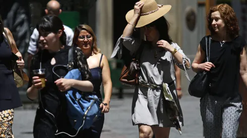 Tres beneficios que puedes acceder en mayo si eres mujer