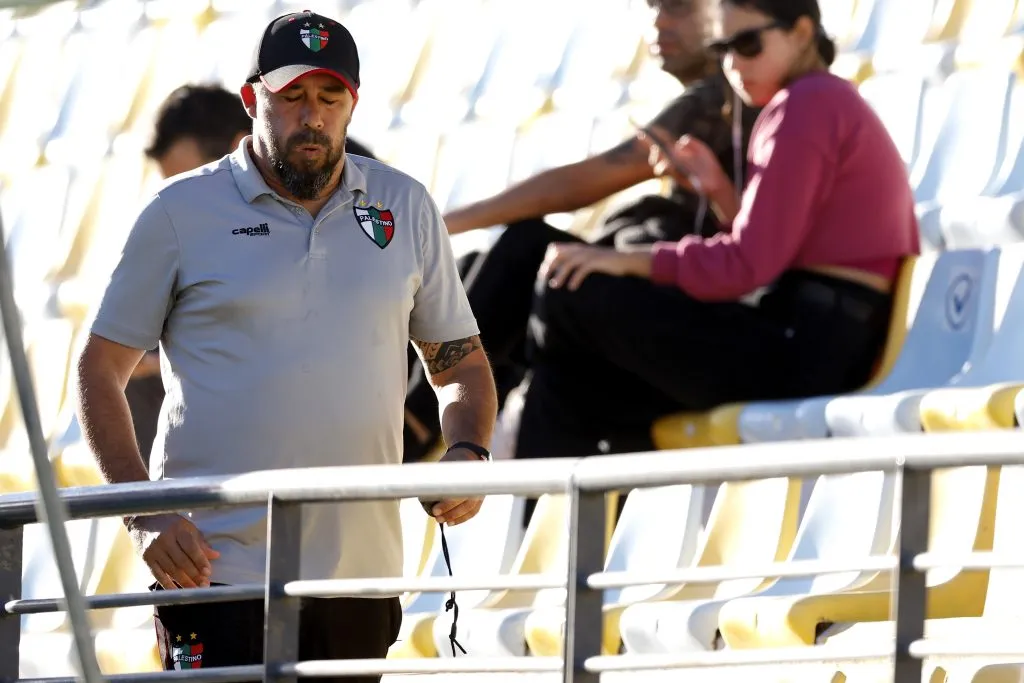 Pablo Vitamina Sánchez se fue corriendo a la tribuna | Photosport