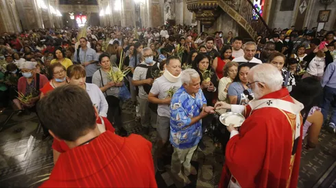 Misa de Domingo de Ramos en la comuna de Santiago (2 de abril de 2023)