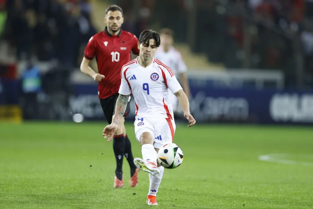 Dávila hizo un buen partido recostado por la banda izquierda