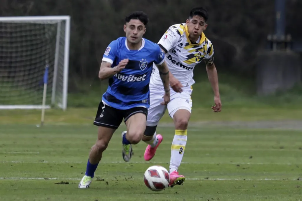 Javier Altamirano brilló en el Huachipato de Gustavo Álvarez. Foto: Photosport.