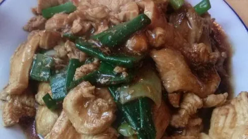 Receta de pollo mongoliano: Disfruta de comida china en casa