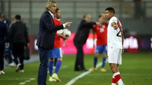 Ricardo Gareca fue DT de Perú y hoy dirige a Chile.