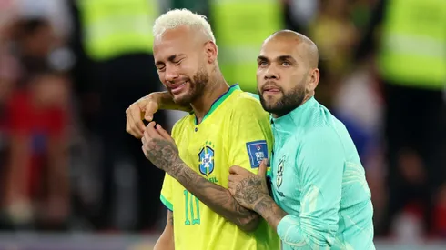 Neymar pagará la fianza para que Dani Alves salga en libertad