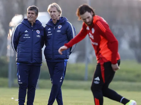 "Él me habla en...": Suazo sube al columpio a Ben por su español