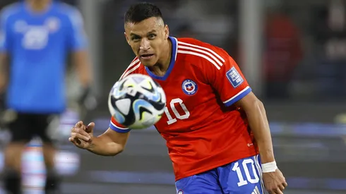 Guarello no tiene dudas y lo lamenta: Alexis al 50% sigue siendo por lejos el mejor delantero que tiene la selección chilena.