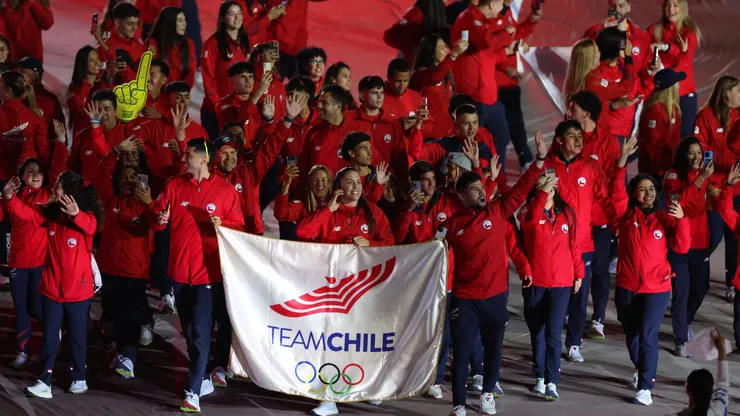 A teñir París de rojo.