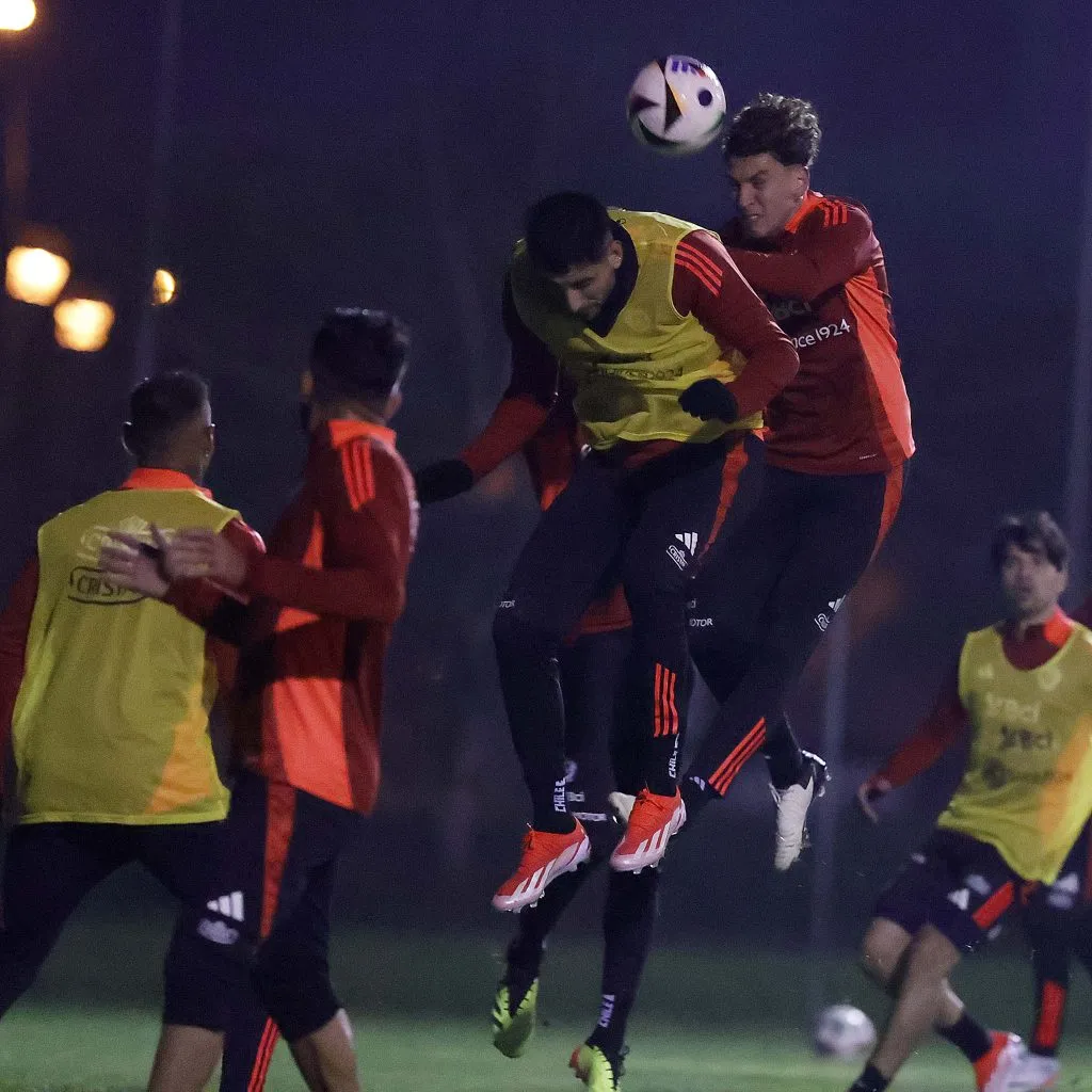 Guillermo Maripán en entrenamiento con la Roja. Foto: Carlos Parra / ANFP.
