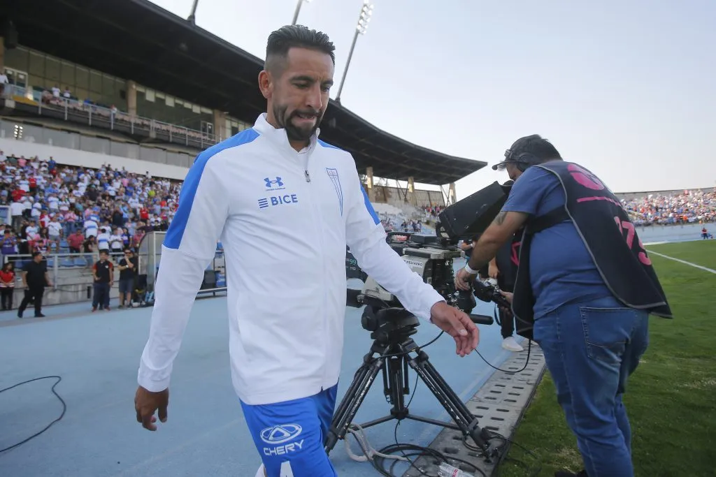 Mauricio Isla estuvo muy lejos de su nivel en la Católica y así lo reconoció. (Jonnathan Oyarzun/Photosport).