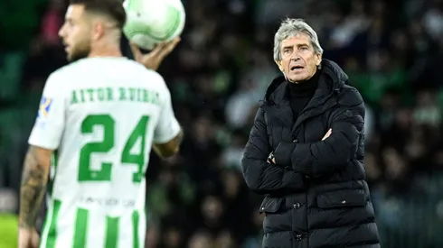 Manuel Pellegrini sufre en plenas vacaciones con las salidas de los jugadores del Betis.
