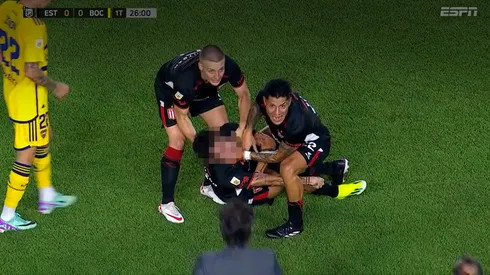 Durísimo momento del chileno Altamirano en Argentina.