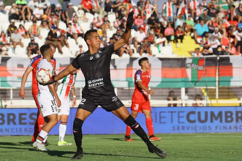 Empate de Palestino y La Calera.