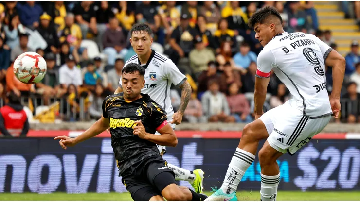El Cacique mira de muy lejos los puestos de arriba