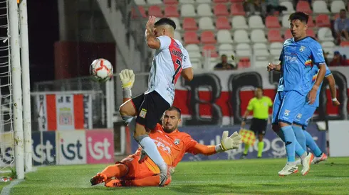 Curicó Unido derrotó por 1-0 a San Marcos de Arica, en duelo que terminó con incidentes.