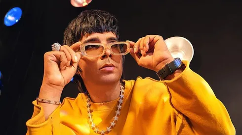 Chencho Corleone se cambia de día en Lollapalooza Chile.