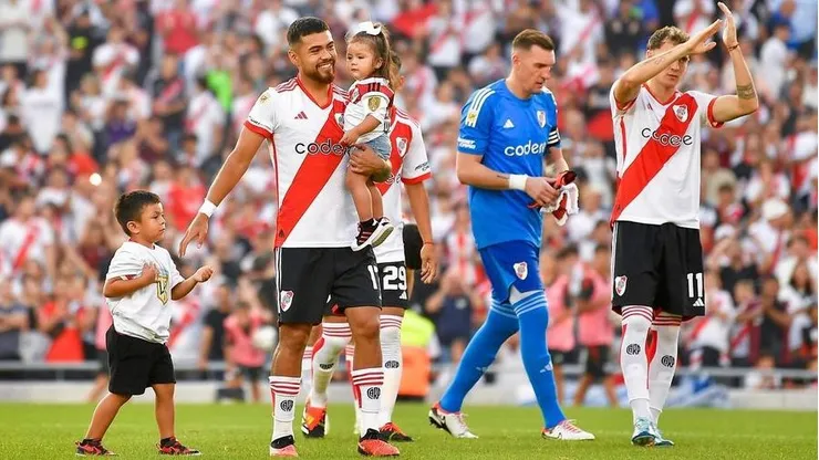 Paulo Díaz otra vez fue punto importante de River Plate, pero los flashes tras una gran alegría fueron hacia su hijo.