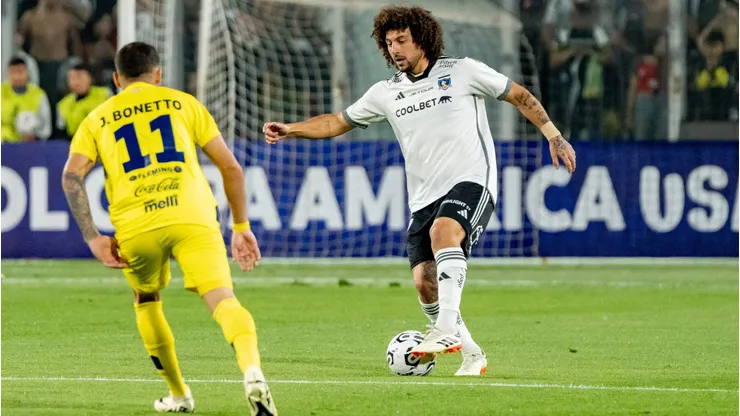 El Peluca Falcón ve mucho mejor la calidad del césped en el Monumental.
