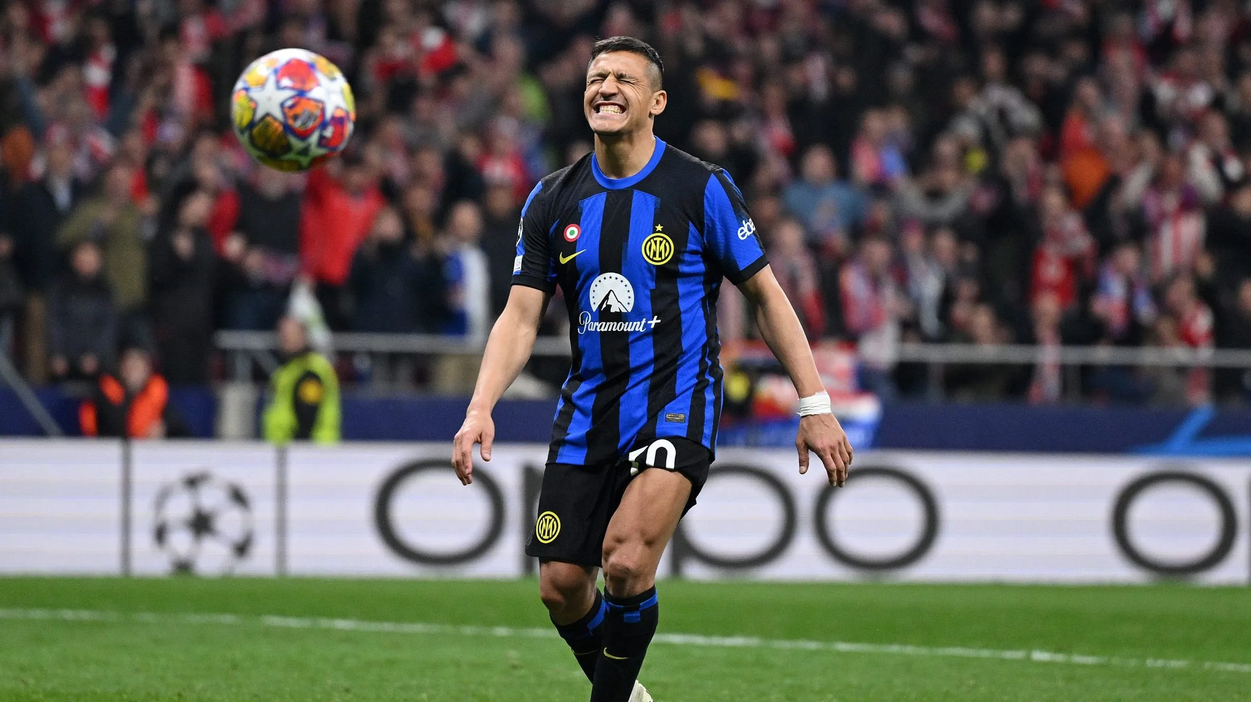 Alexis Sánchez falló su penal y el Inter de Milán se quedó sin Champions League. Foto: Getty Images.