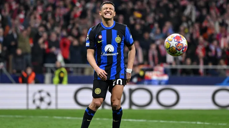 Alexis Sánchez paga caro su error en la definición ante Atlético de Madrid.