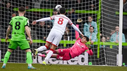 Vicente Reyes, una pieza clave en la lucha del primer club vegano del mundo por mantenerse en el fútbol profesional inglés.