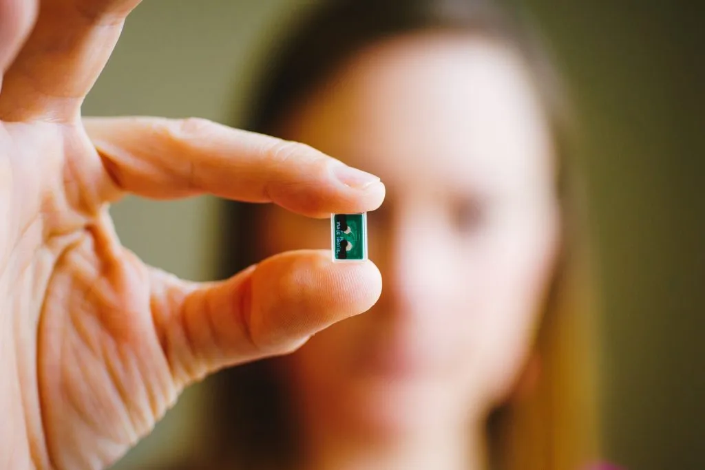 Este chip ayuda a estimular el nervio vago, que ha sido un gran avance en la búsqueda de una cura a las lesiones de médula espinal. Foto: Red Bull Content Pool.