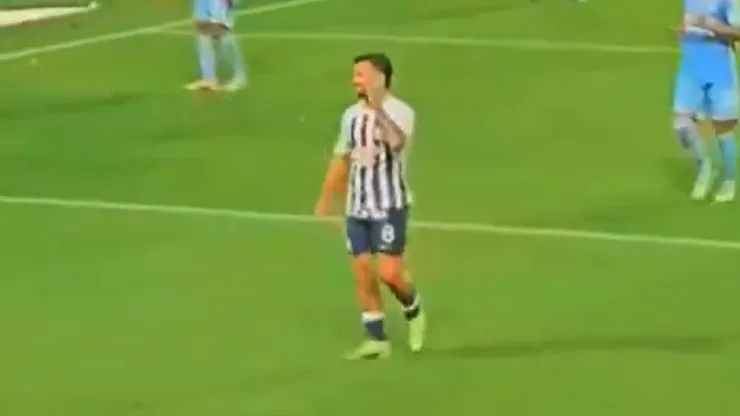 Gabriel Costa mandó a callar a la barra de Alianza Lima.