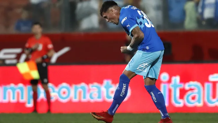 Nico Castillo celebró así el golazo que le anotó a Everton.