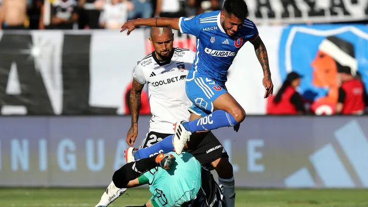 Vidal sigue con las polémicas con los hinchas de la U.