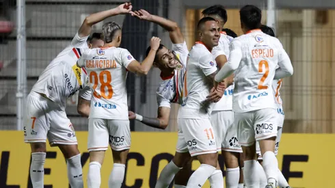 Bairon Monroy celebra a lo Dragon Ball.