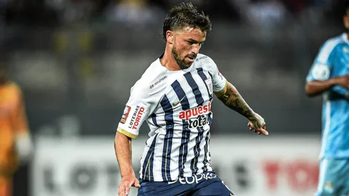 El delantero de Alianza Lima se irá para la próxima temporada.