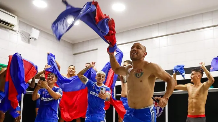 Marcelo Díaz festeja en el camarín del Monumental