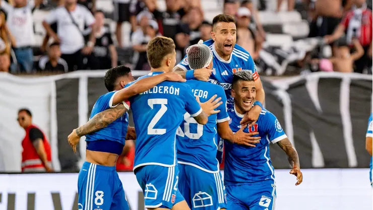 Zaldivia festeja en el Monumental el triunfo ante Colo Colo
