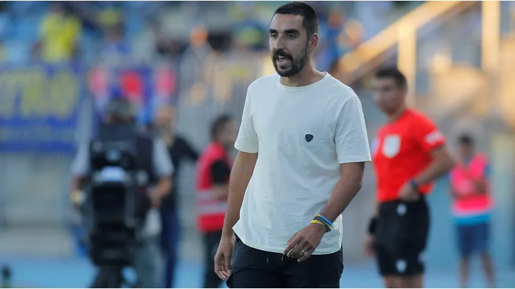 Francisco Meneghini, tras más de un año en el cargo, dejó de ser el técnico de Everton.
