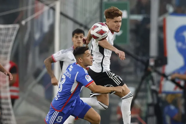 ¿Celebrará el cocinero de Colo Colo? Se viene un nuevo Superclásico. (Foto: Photosport)