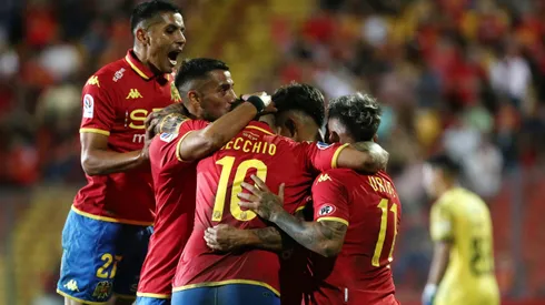 Unión Española se impuso con mucha claridad al Audax Italiano en el estadio Santa Laura.