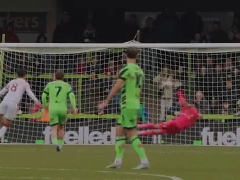 Vicente Reyes figura en Inglaterra: tapa penal en triunfo clave