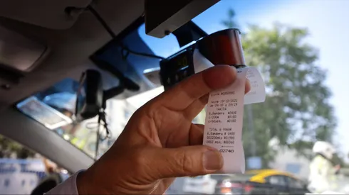 Revelan nueva estafa de los taxistas en el aeropuerto