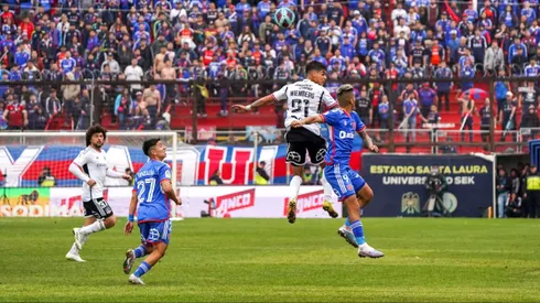 Colo Colo y Universidad de Chile se vuelven a encontrar en una nueva edición del Superclásico del fútbol chileno en el Estadio Monumental.