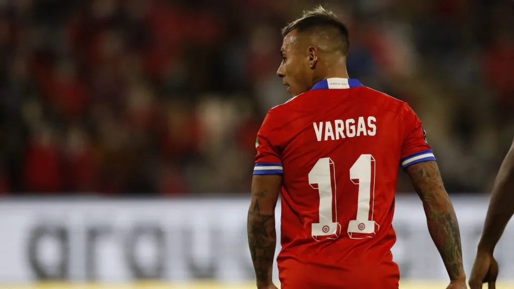 Eduardo Vargas en la Roja